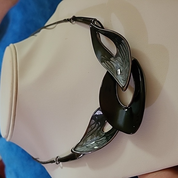 2/$12 Hematite coloured abstract necklace with black and gray enamel design - Picture 3 of 4